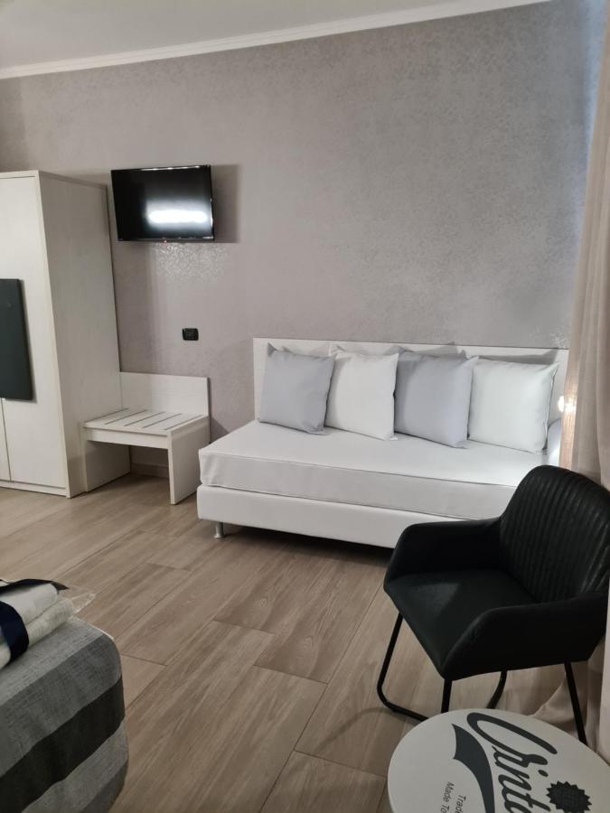 Albis Guest house 2*